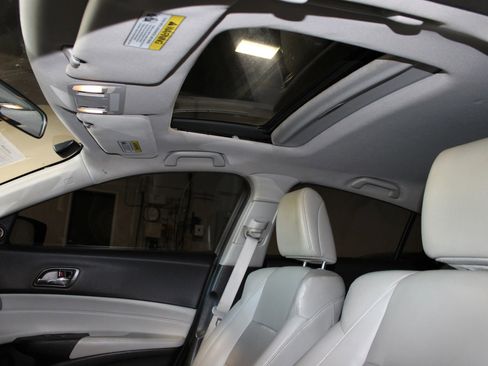 Used 2017 Acura ILX FWD image 22