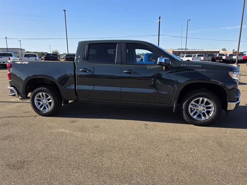 New 2026 Chevrolet Silverado 1500 LT image 2
