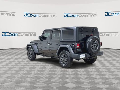 Used 2025 Jeep Wrangler Sport image 6