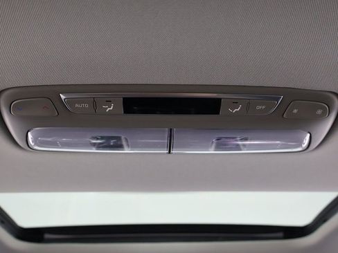 Used 2025 Kia Telluride S image 59