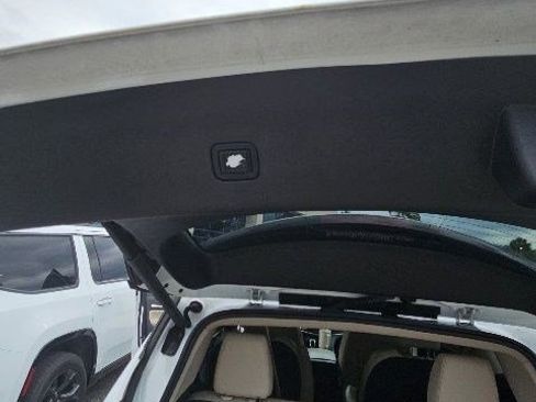 Used 2020 Buick Enclave Essence w/ LPO, Floor Liner Package FWD image 18