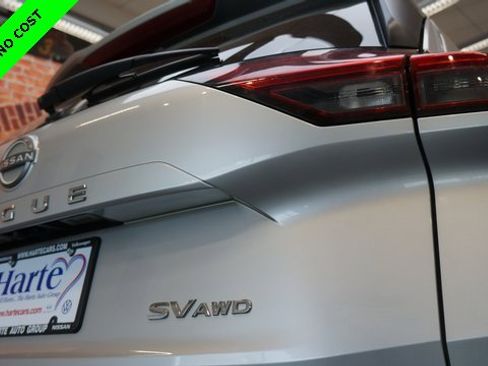 Used 2022 Nissan Rogue SV w/ SV Premium Package image 47