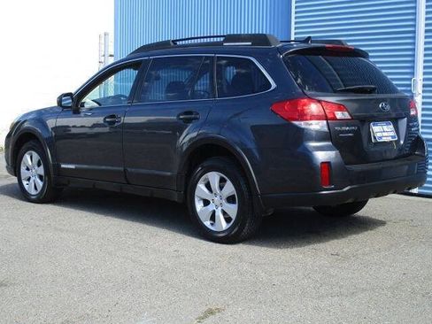 Used 2011 Subaru Outback 2.5i Limited AWD/4WD image 4