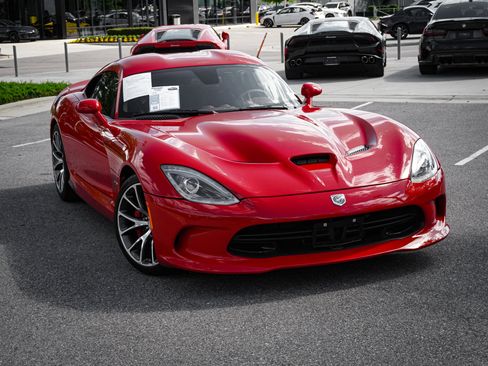 Used 2013 SRT Viper GTS w/ GTS Laguna Interior Pkg RWD image 2