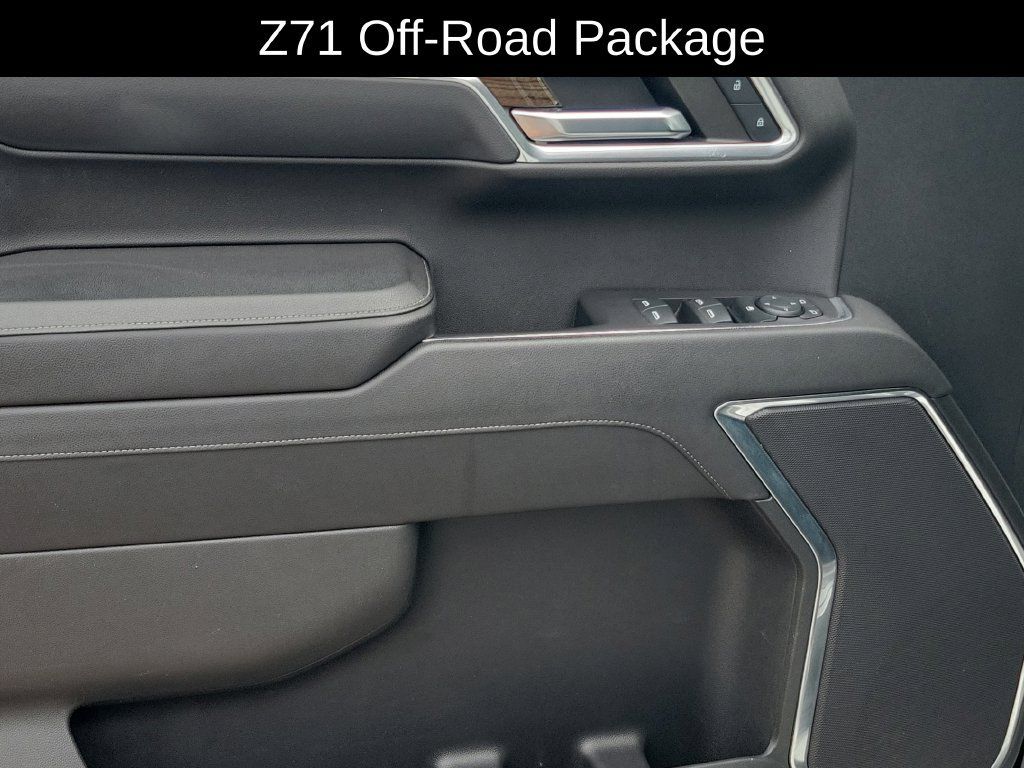 Certified 2023 Chevrolet Silverado 1500 RST w/ Z71 Off-Road Package AWD/4WD image 9