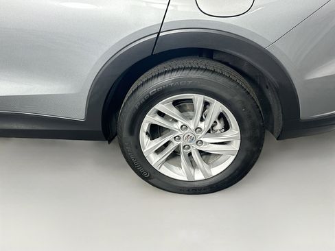 Used 2025 Buick Envista Preferred image 11