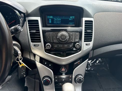 Used 2014 Chevrolet Cruze LT w/ All-Star Edition FWD image 20