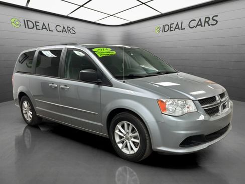 Used 2014 Dodge Grand Caravan SXT FWD image 3