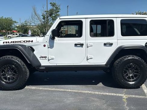 Used 2021 Jeep Wrangler Unlimited Rubicon w/ Xtreme Recon 35" Tire Package AWD/4WD image 4