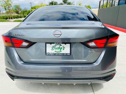 Used 2023 Nissan Altima 2.5 S image 3