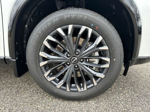 New 2026 Nissan Rogue Platinum w/ Tech Package image 12