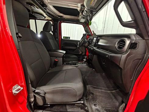 Used 2023 Jeep Gladiator Sport AWD/4WD image 26