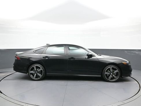 Certified 2023 Honda Accord Sport image 5