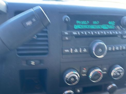 Used 2011 Chevrolet Silverado 1500 W/T w/ LS Package image 13