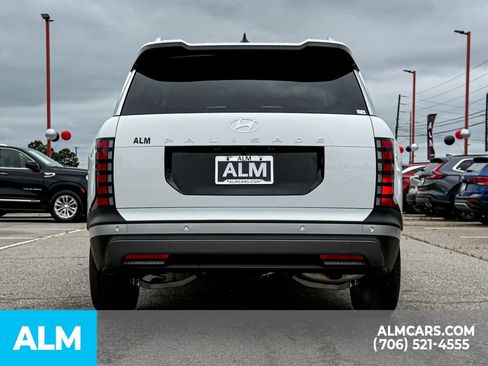 Used 2026 Hyundai Palisade SEL FWD image 5