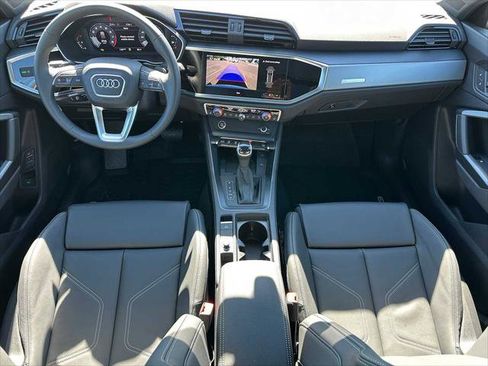New 2025 Audi Q3 2.0T Premium image 18