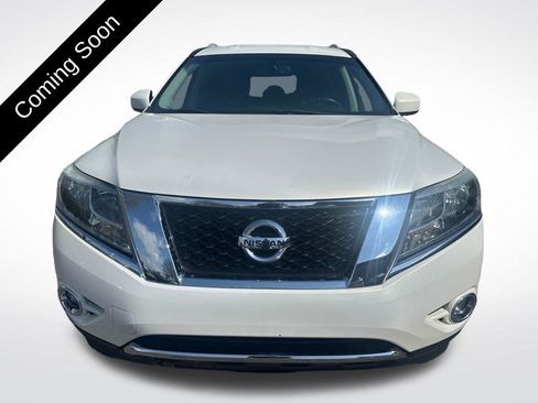 Used 2014 Nissan Pathfinder SL w/ SL Tech Package image 2