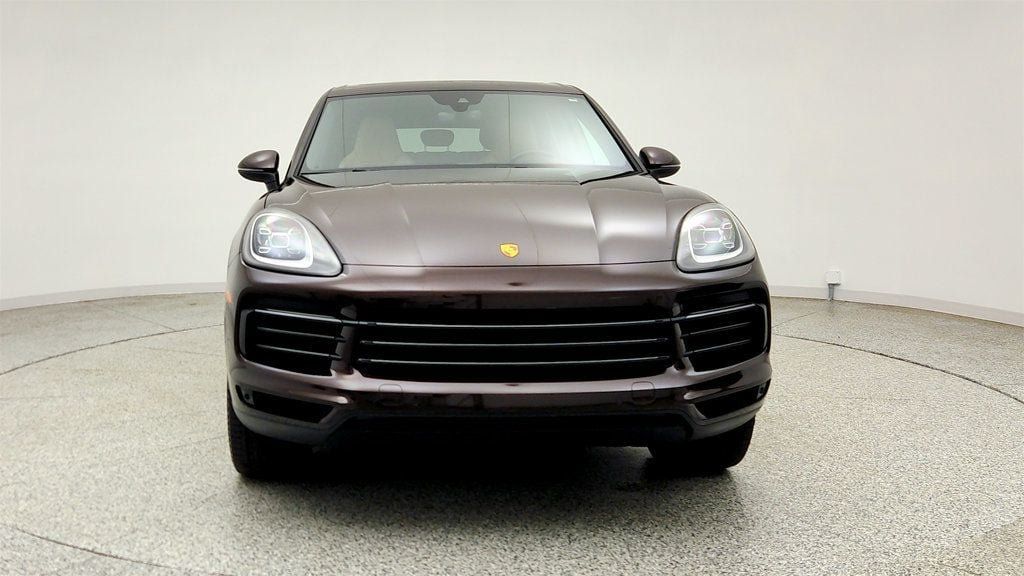 Used 2022 Porsche Cayenne Platinum Edition AWD/4WD image 2