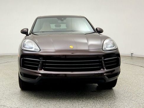 Used 2022 Porsche Cayenne Platinum Edition AWD/4WD image 2
