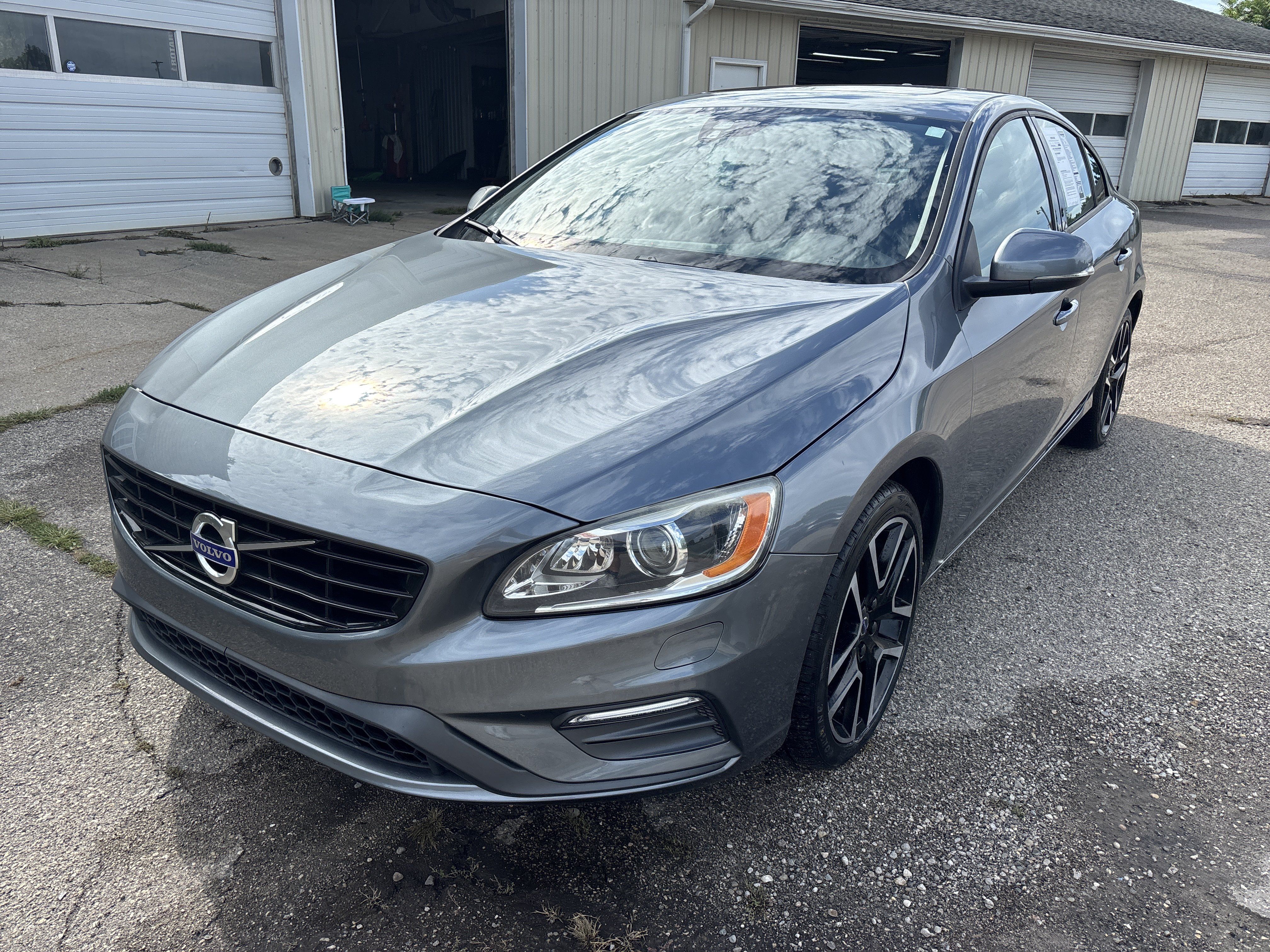 Used 2018 Volvo S60 T5 Dynamic w/ Vision Package FWD image 12