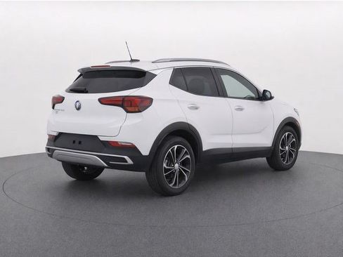 Used 2023 Buick Encore GX Select w/ Safety Package II FWD image 3