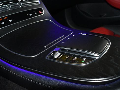 Used 2023 Mercedes-Benz E 450 Coupe image 39