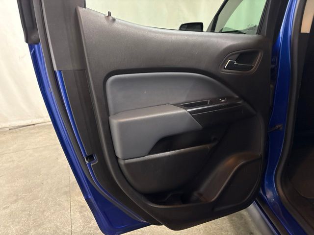 Used 2018 Chevrolet Colorado Z71 AWD/4WD image 19