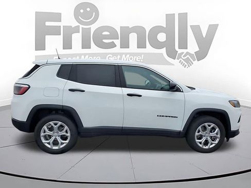 Used 2024 Jeep Compass Sport AWD/4WD image 6