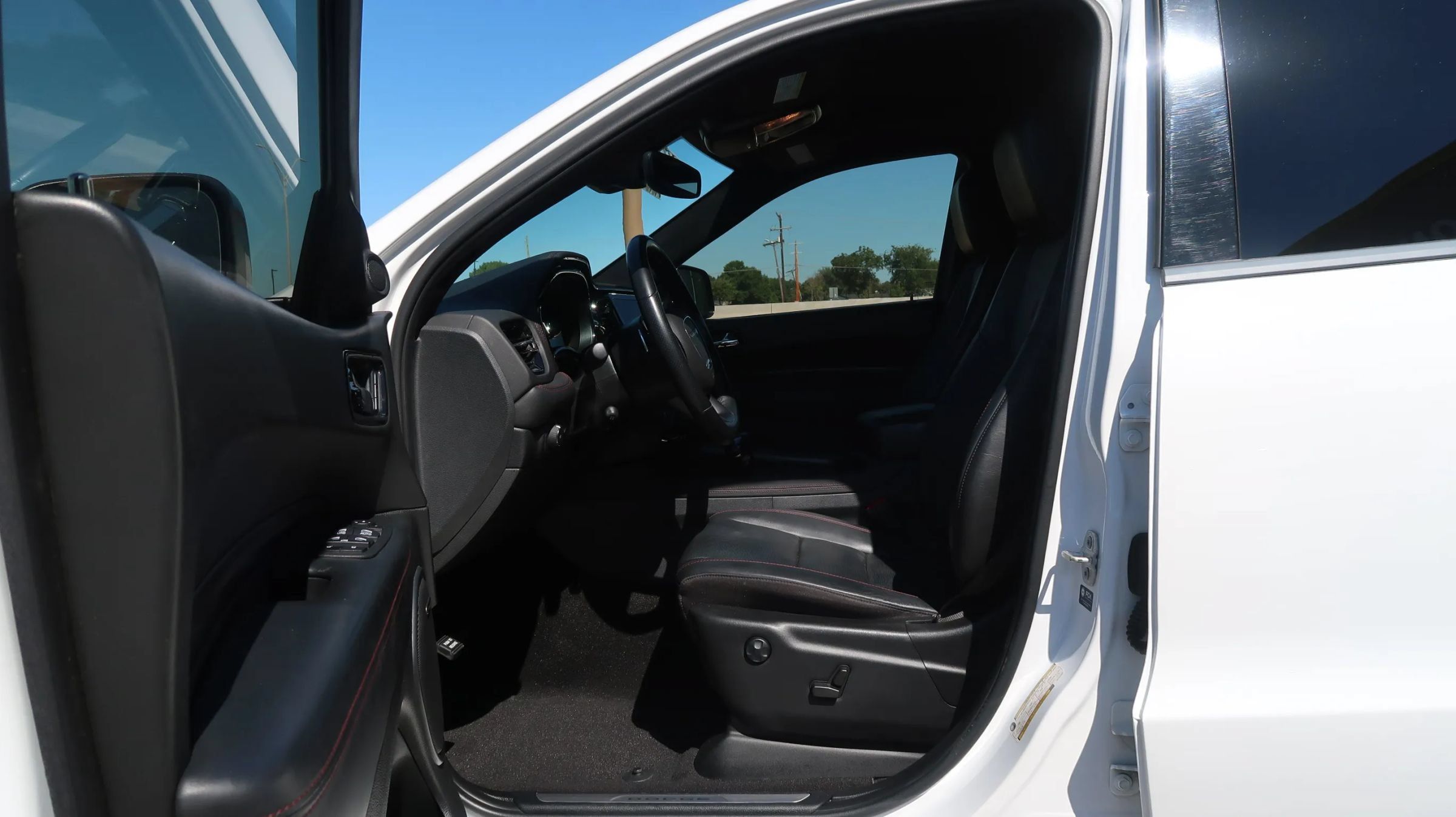 Used 2022 Dodge Durango R/T RWD image 16