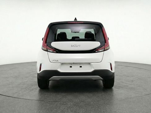 Used 2025 Kia Soul LX w/ LX Technology Package FWD image 7
