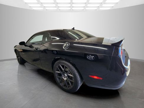 Used 2016 Dodge Challenger R/T Plus RWD image 5