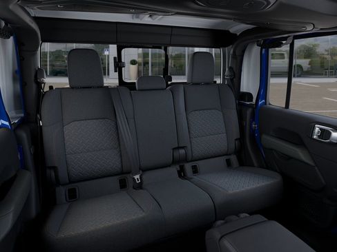 New 2025 Jeep Gladiator Mojave w/ Convenience Group image 15