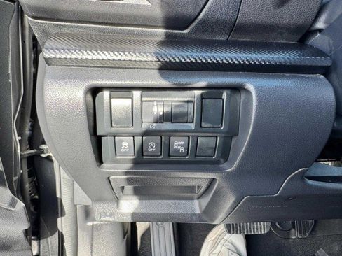 Used 2020 Subaru Crosstrek 2.0i Premium w/ Moonroof Package 1 image 23