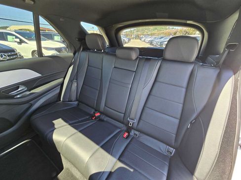Used 2024 Mercedes-Benz GLE 350 4MATIC image 17