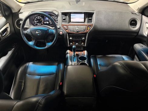 Used 2014 Nissan Pathfinder SL w/ SL Premium Package AWD/4WD image 8
