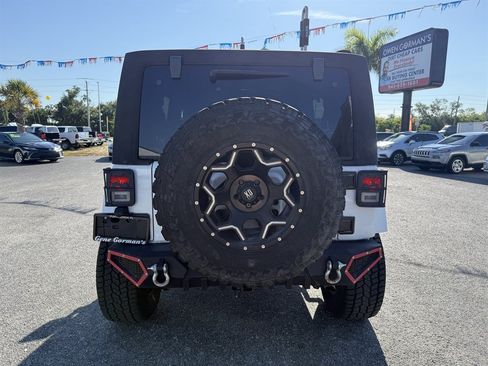 Used 2015 Jeep Wrangler Unlimited Sport AWD/4WD image 5