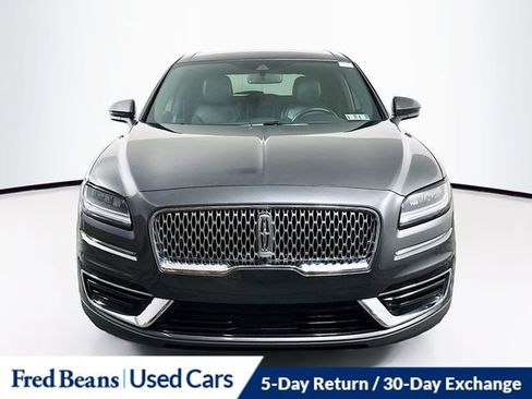 Used 2020 Lincoln Nautilus Premier image 2
