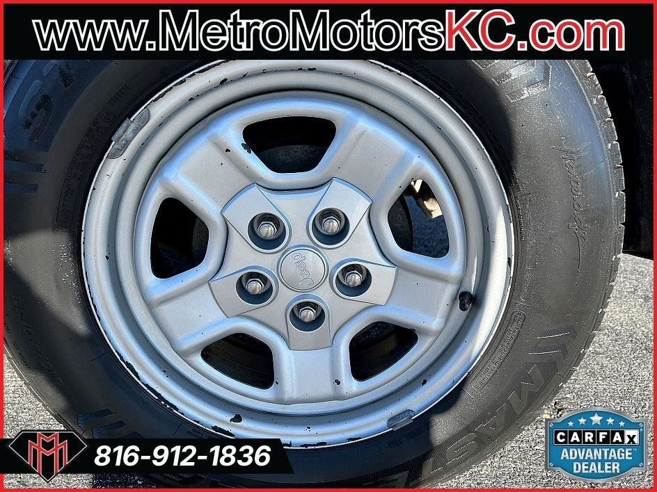 Used 2014 Jeep Patriot Sport w/ Power Value Group FWD image 16