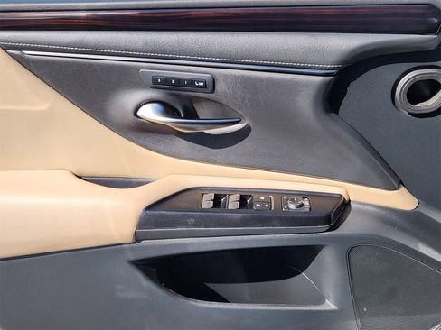 Used 2021 Lexus ES 350 w/ Premium Package image 22