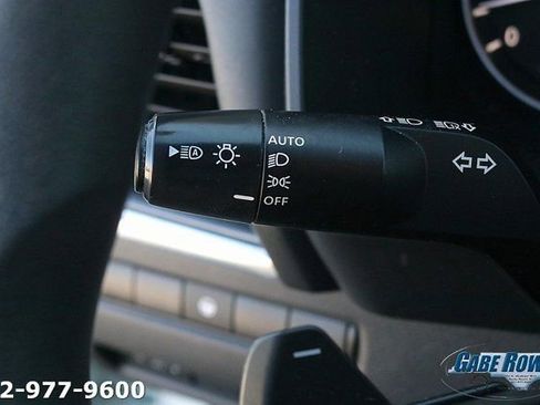 Used 2021 Nissan Rogue SV image 23