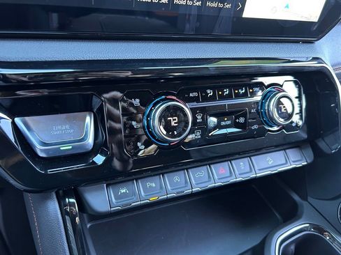 New 2026 GMC Sierra 1500 AT4 w/ AT4 Premium Package image 35