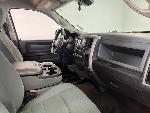 Used 2017 RAM 1500 Express RWD image 10