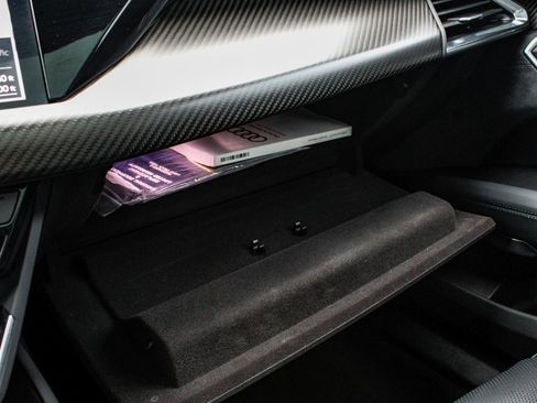 Used 2022 Audi e-tron GT Prestige w/ Prestige Package image 18