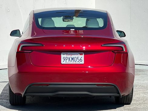 Used 2024 Tesla Model 3 Standard Range image 4