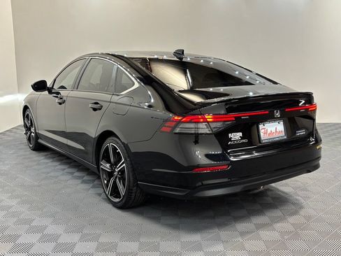 Used 2023 Honda Accord Sport image 4
