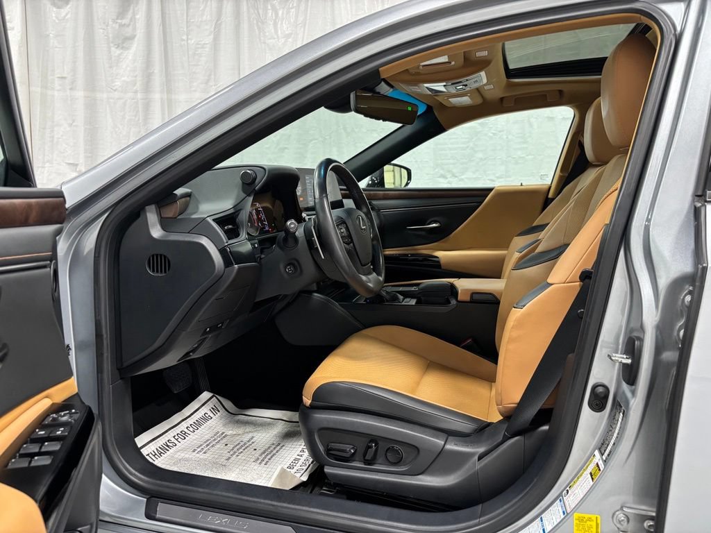 Used 2022 Lexus ES 250 w/ Premium Package AWD/4WD image 10
