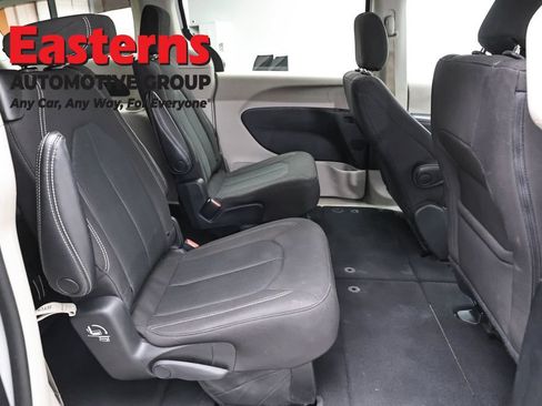 Used 2023 Chrysler Voyager LX FWD image 23