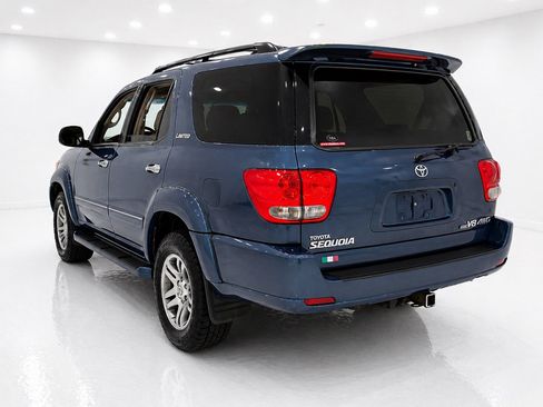Used 2007 Toyota Sequoia Limited w/ Preferred Accessory Pkg AWD/4WD image 5