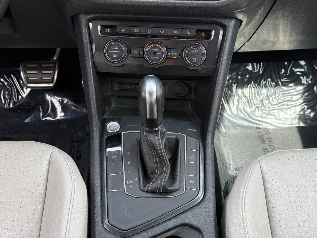 Used 2021 Volkswagen Tiguan SE R-Line FWD image 15