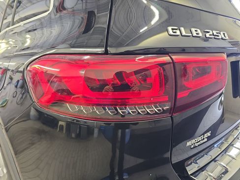 Certified 2022 Mercedes-Benz GLB 250 4MATIC w/ Premium Package Lite image 35